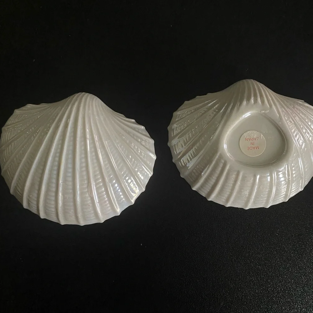 Vintage Ceramic Iridescent 4” Mini Shell-Shaped Scalloped Candle Holder